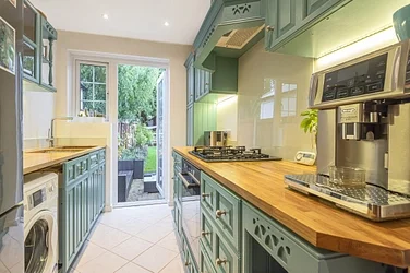 House Templecombe Way in Greater London