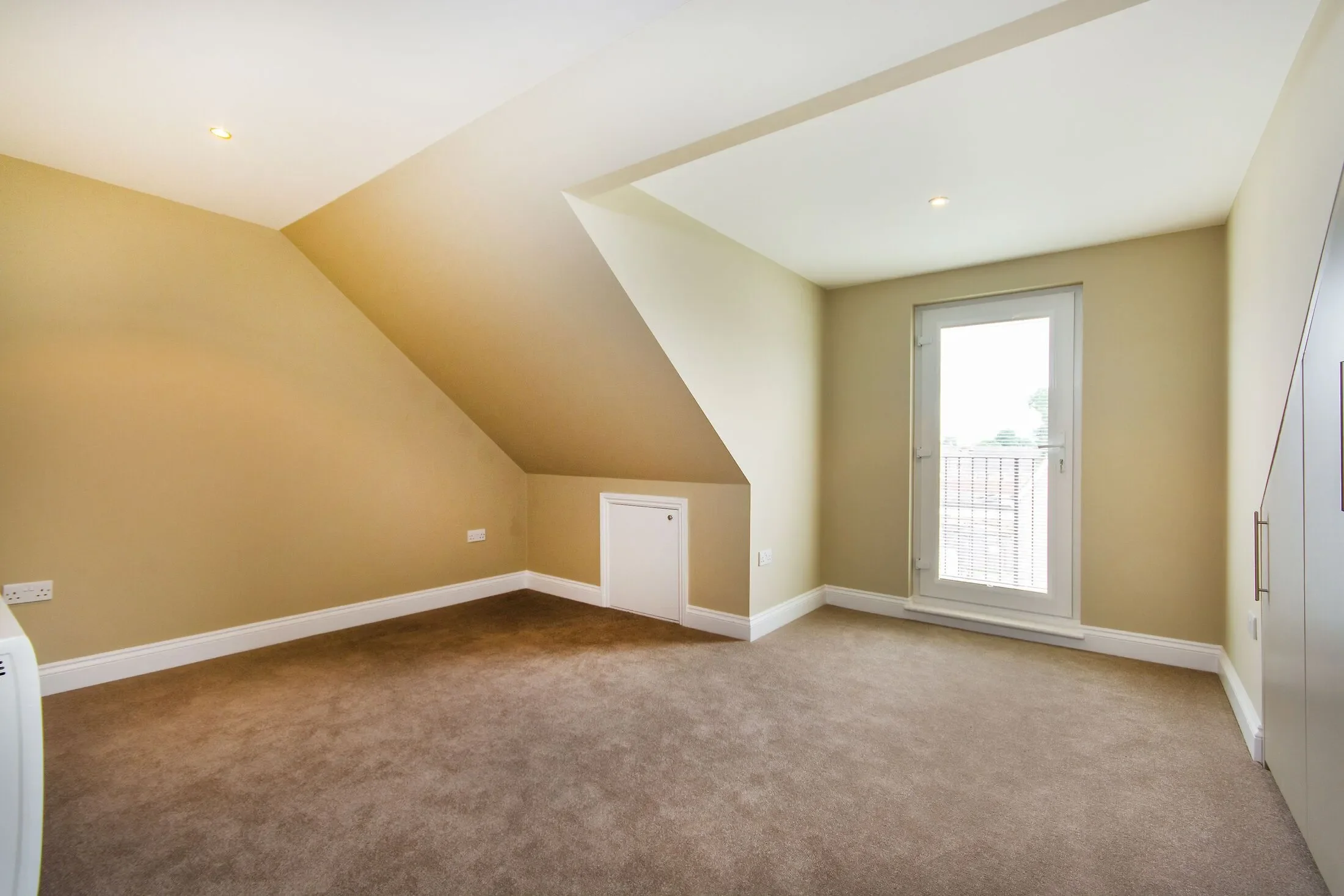 Flat Mansfield Road in Greater London