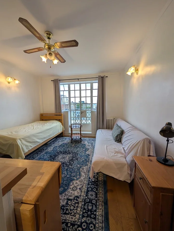 Flat Woburn Place in Greater London