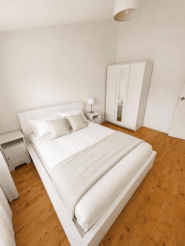 Room Corry Drive in Greater London