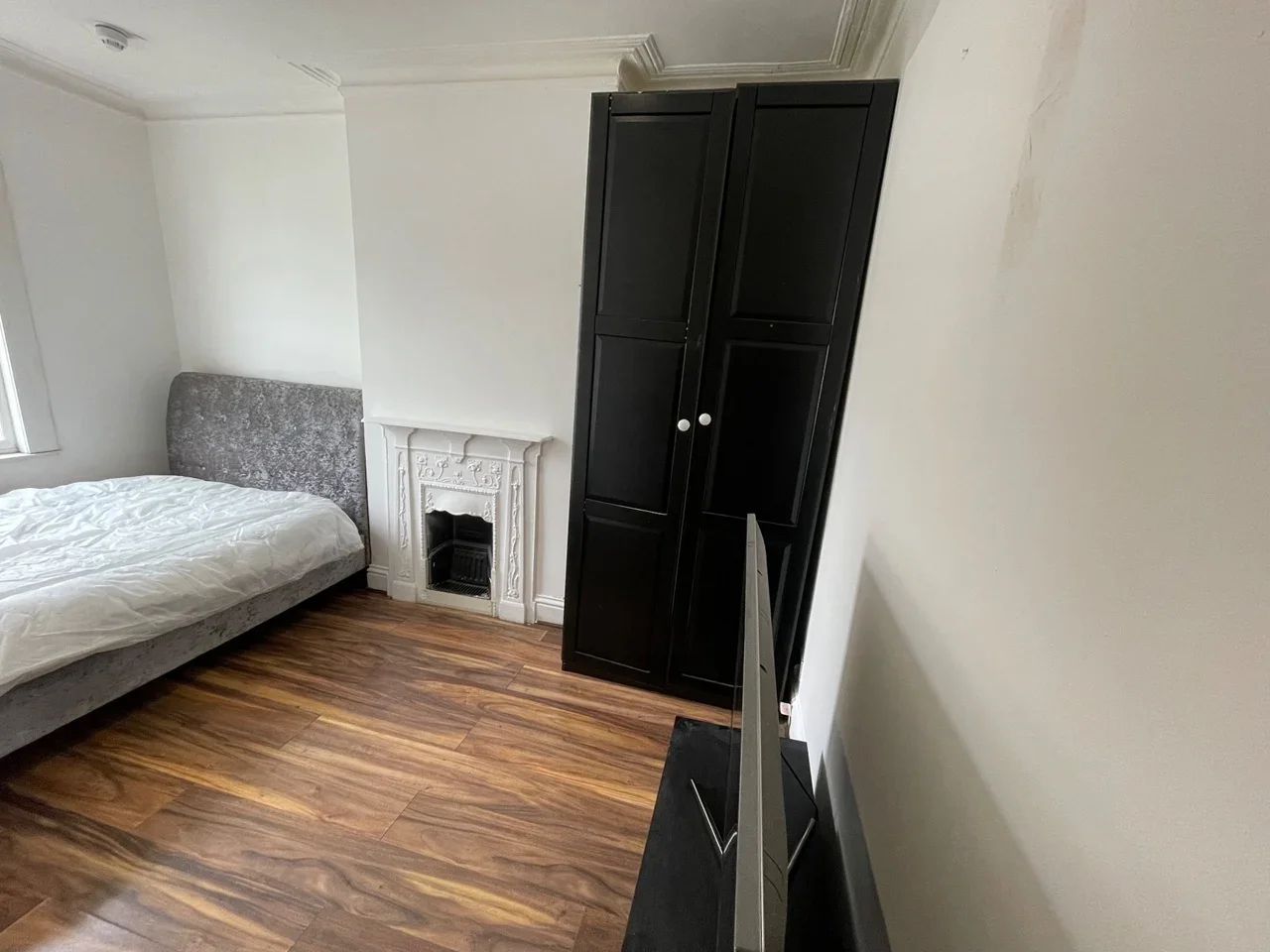 Room Richmond Road in Greater London