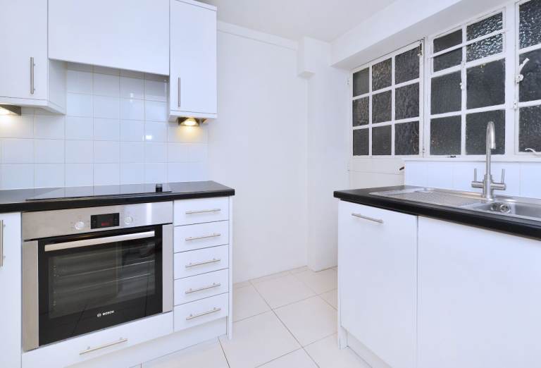 Flat Fulham Road in Greater London