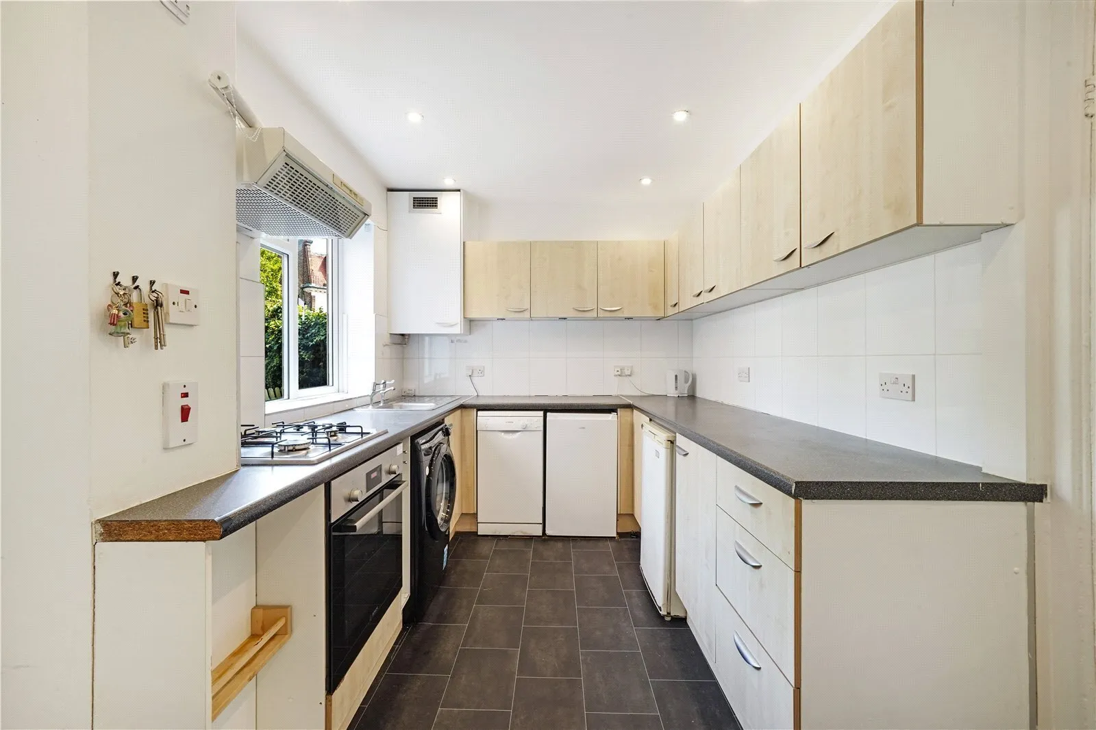 House Westbere Road in Greater London