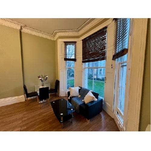 Room Holland Road in Greater London