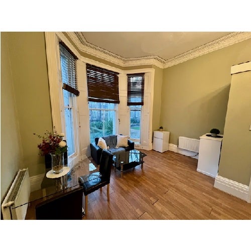 Room Holland Road in Greater London