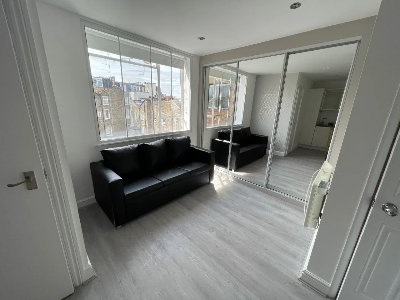 Flat Westbourne Terrace in City of Westminster