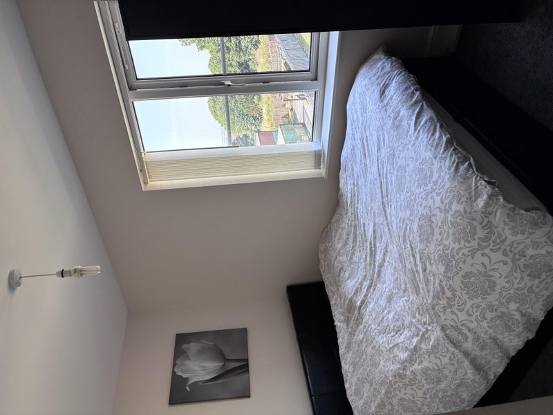 Room Gretna Road in Newcastle upon Tyne