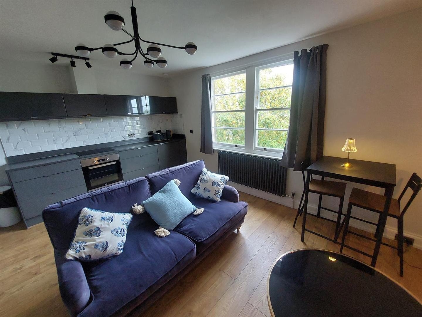 Flat Whiteladies Road in Bristol