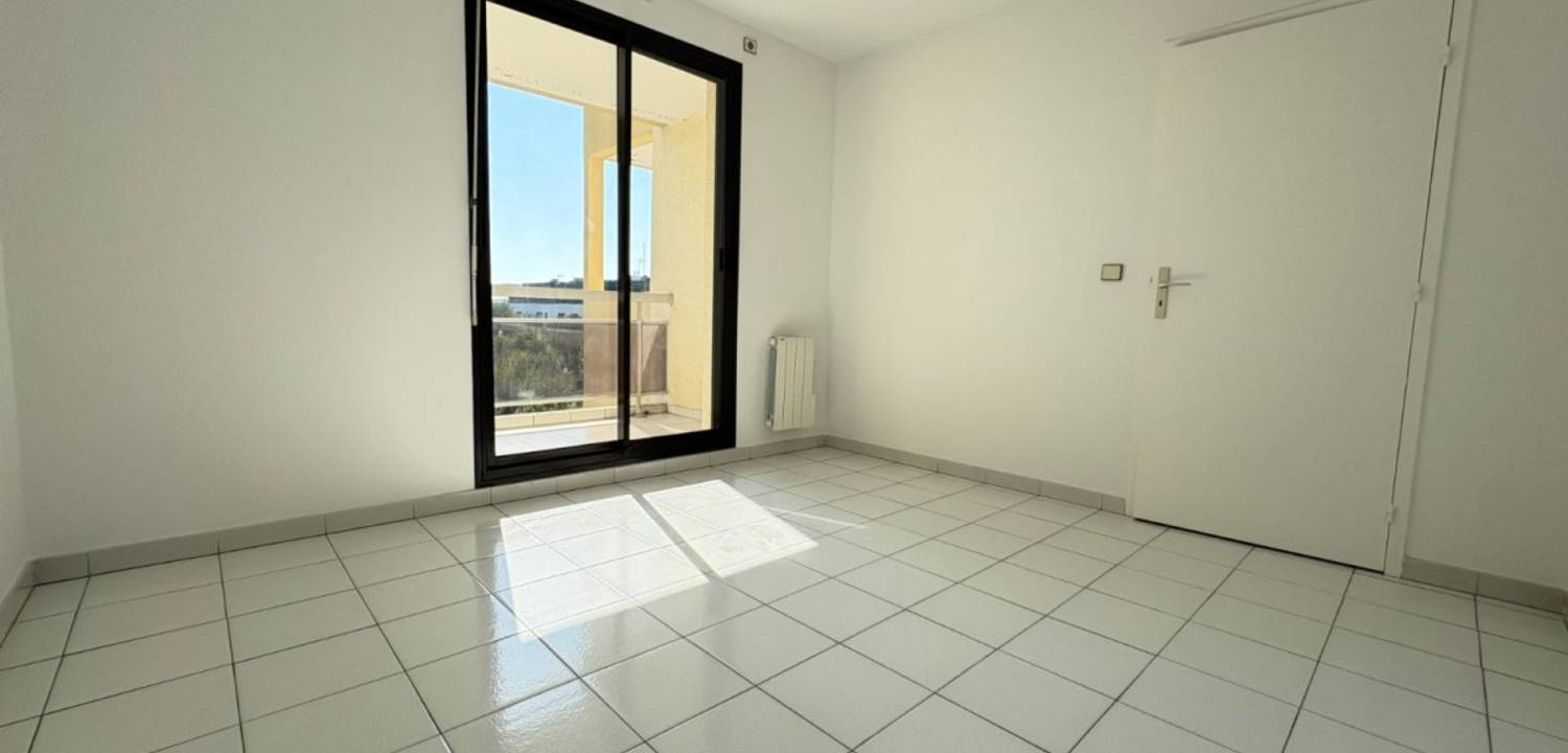 Flat Boulevard de Provence in Saint-Laurent-du-Var
