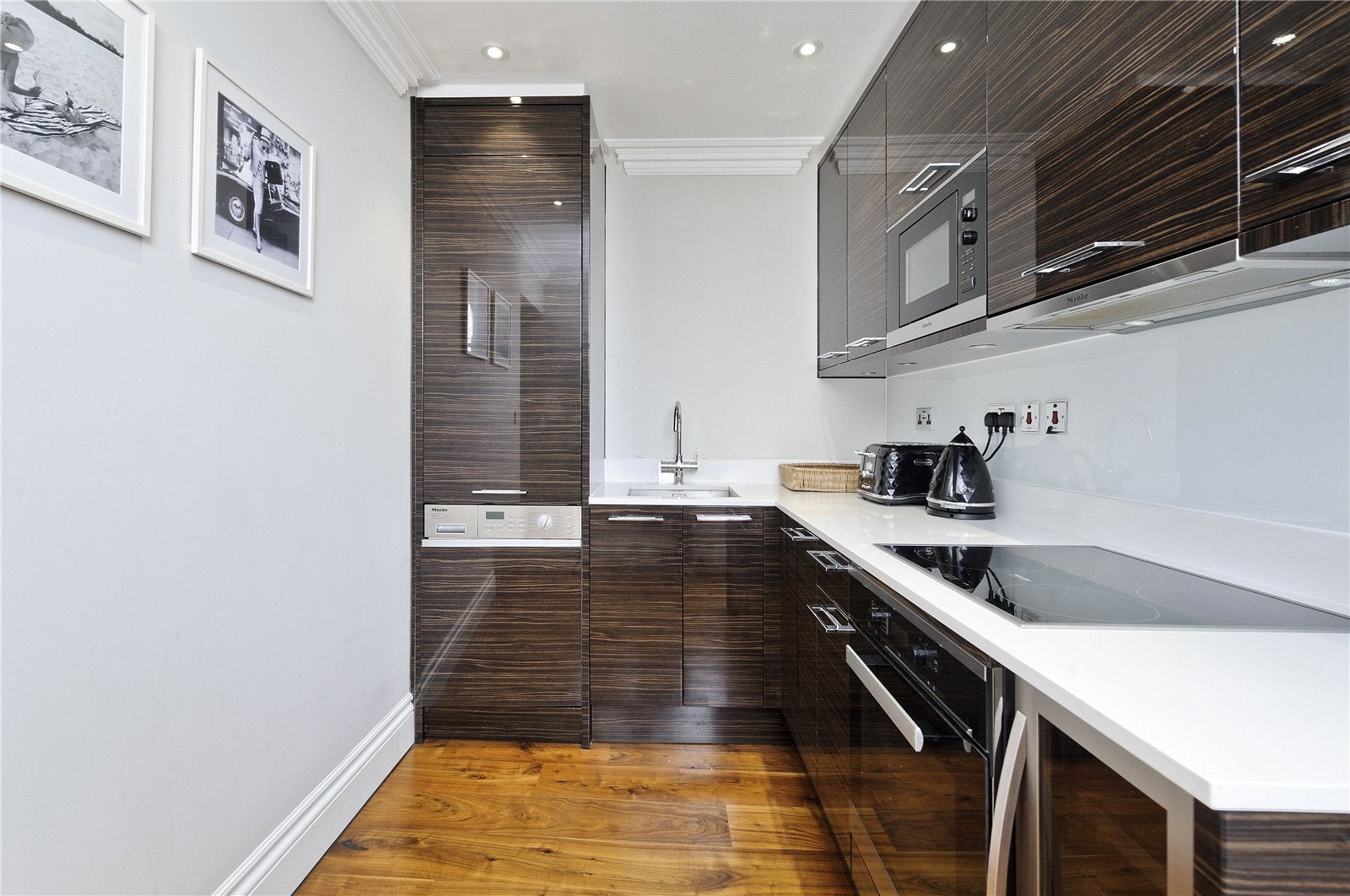 Flat Kensington Gardens Square in City of Westminster