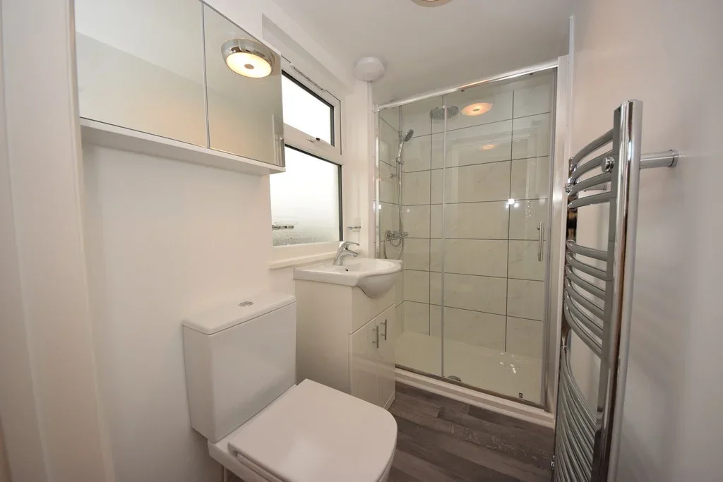 Flat Grange Avenue in Greater London