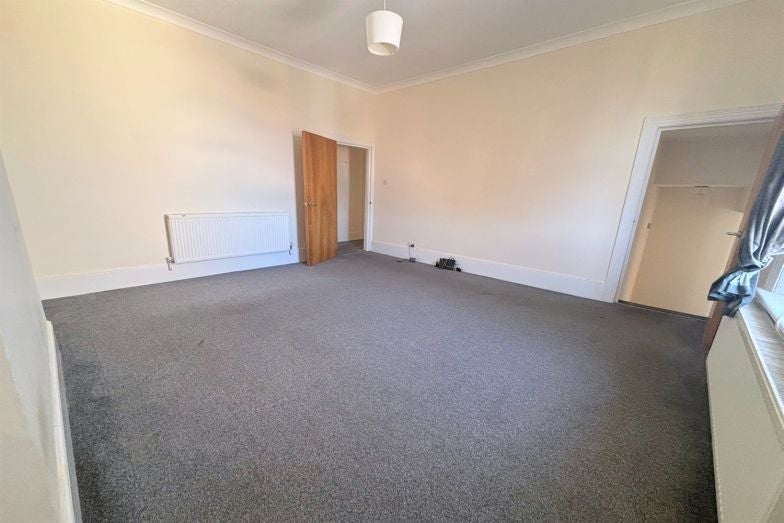 Flat Pelham Road in Seaford