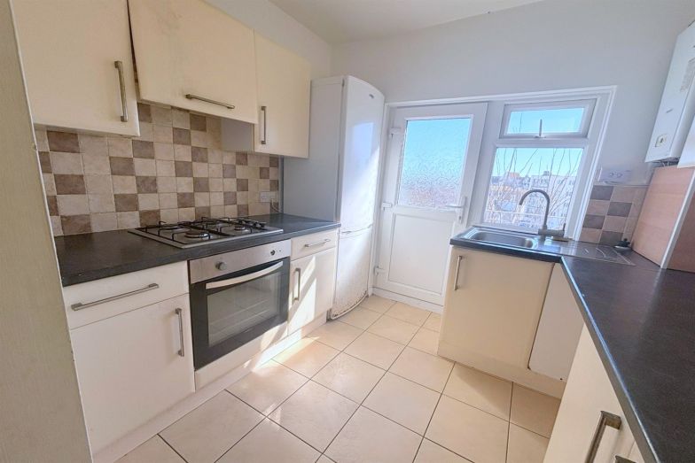 Flat Pelham Road in Seaford