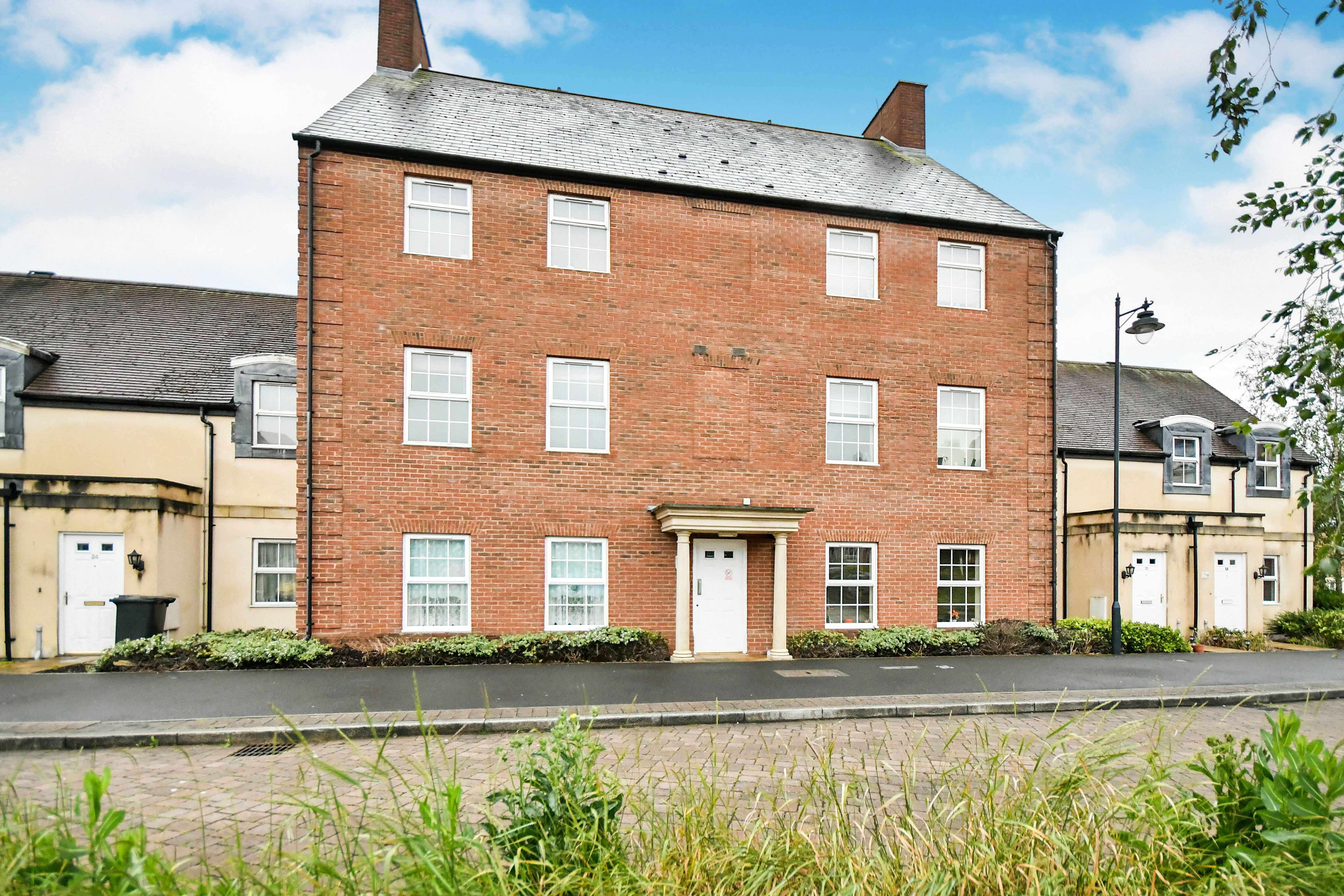 Flat Rainham Road in Blunsdon St Andrew