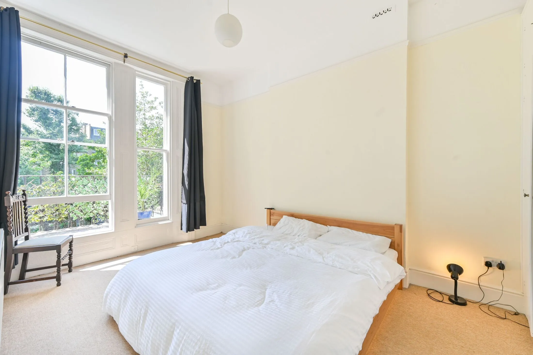 Flat Elsham Road in Greater London