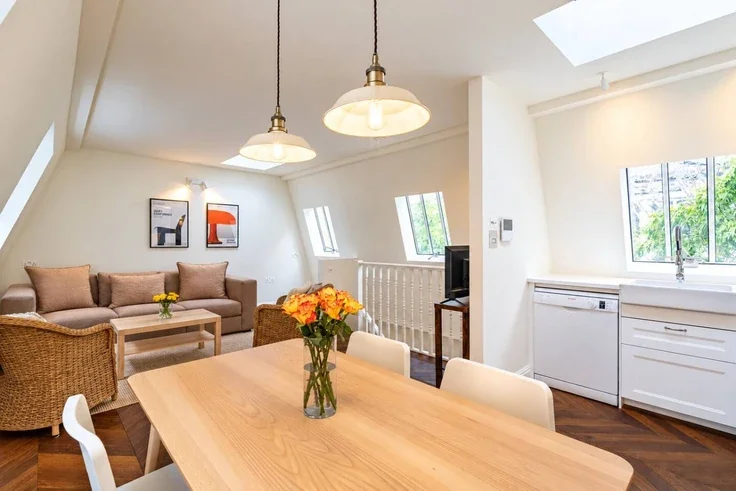 House Phillimore Walk in Greater London