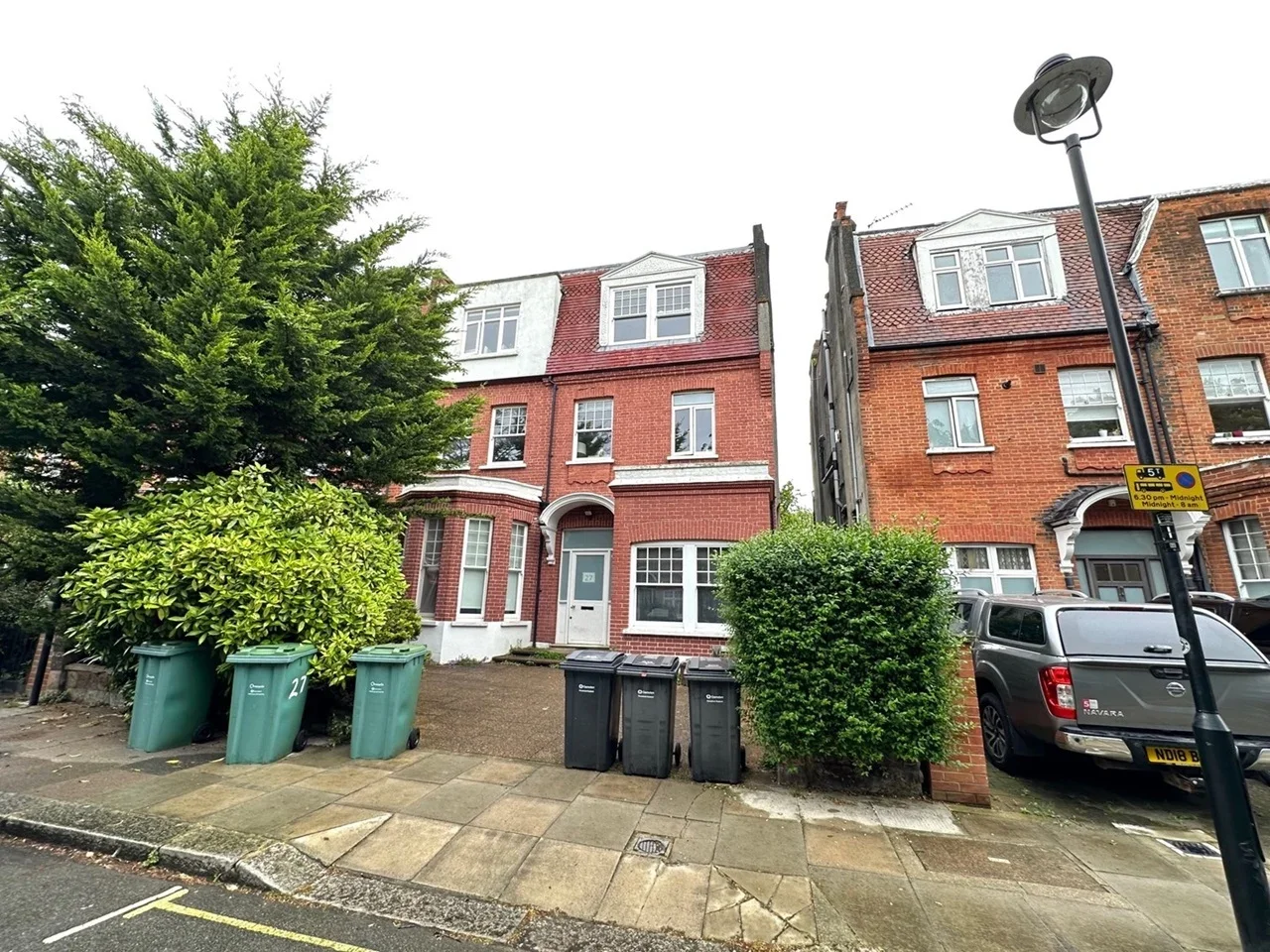 Flat Aberdare Gardens in Greater London