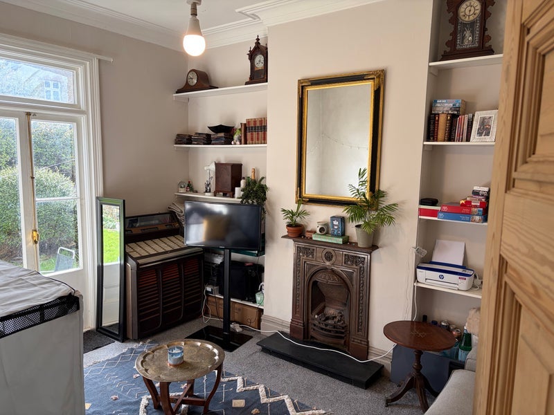 Room Granville Gardens in Greater London