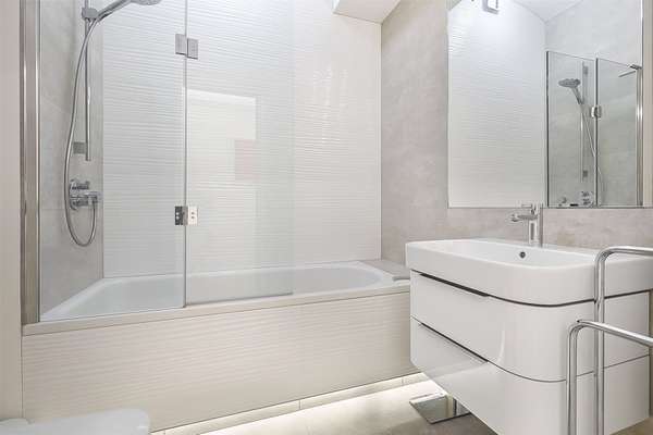 Flat Ennismore Gardens in City of Westminster