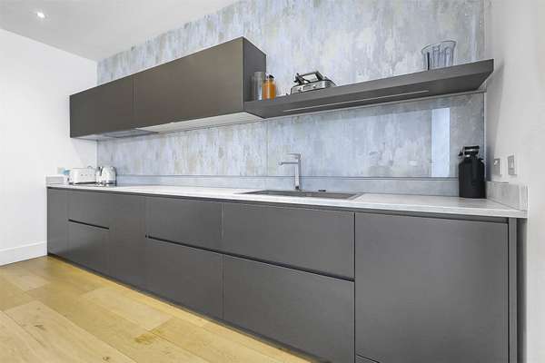 Flat Ennismore Gardens in City of Westminster