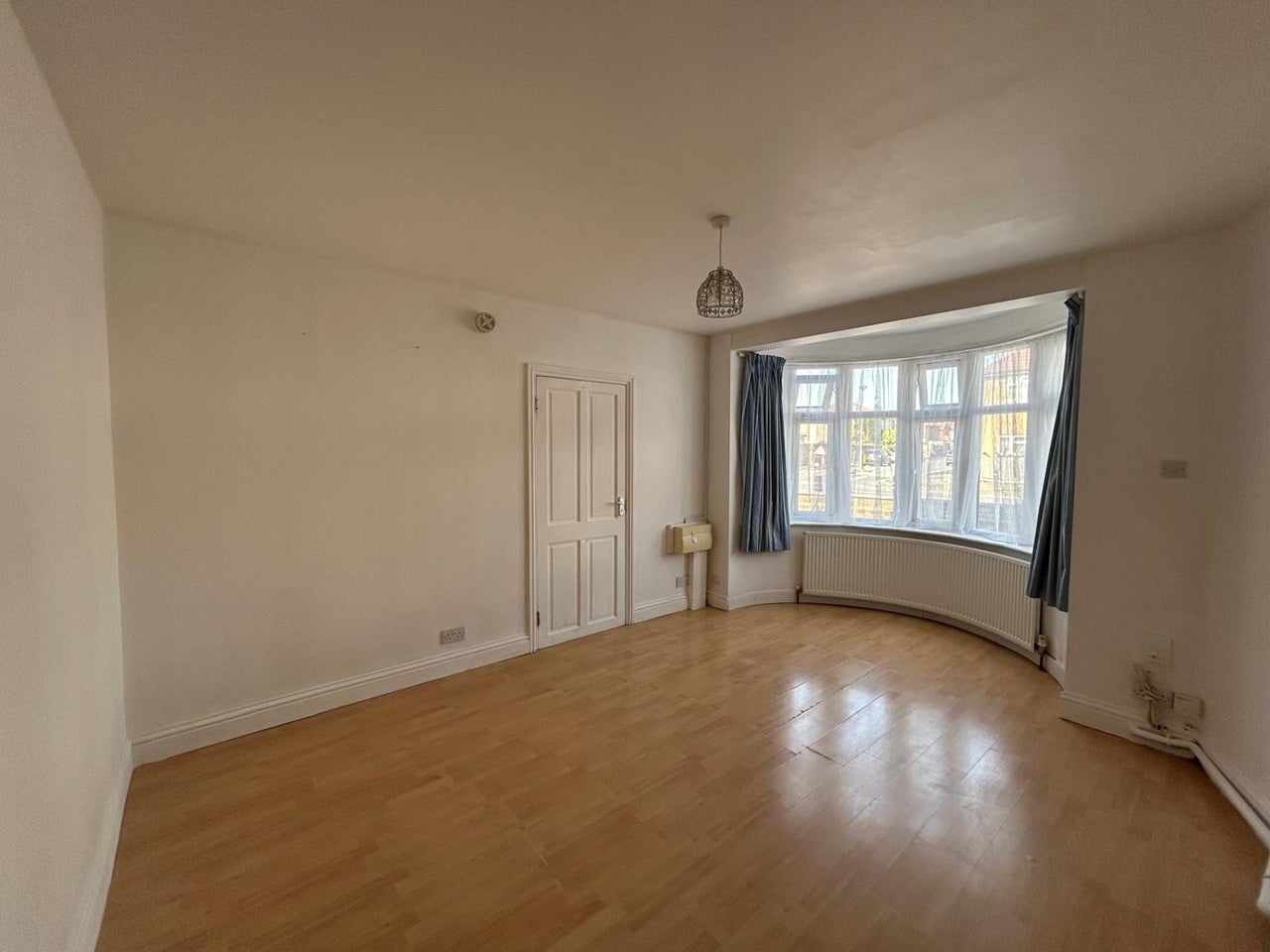 Flat Dartmouth Road in Greater London