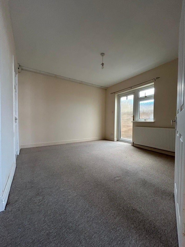 Flat Dartmouth Road in Greater London