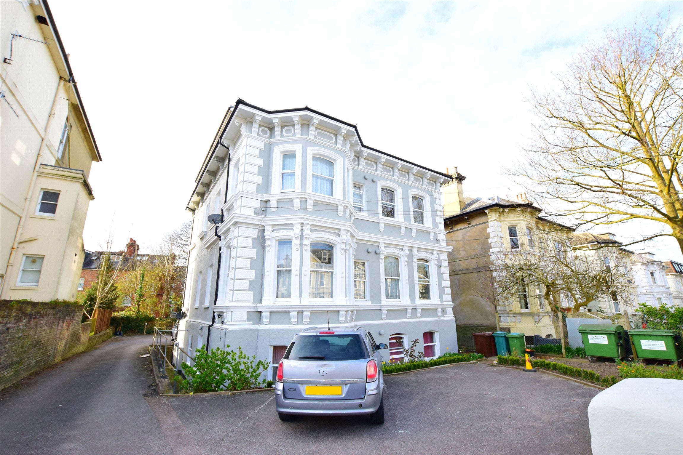 Flat Upper Grosvenor Road in Tunbridge Wells