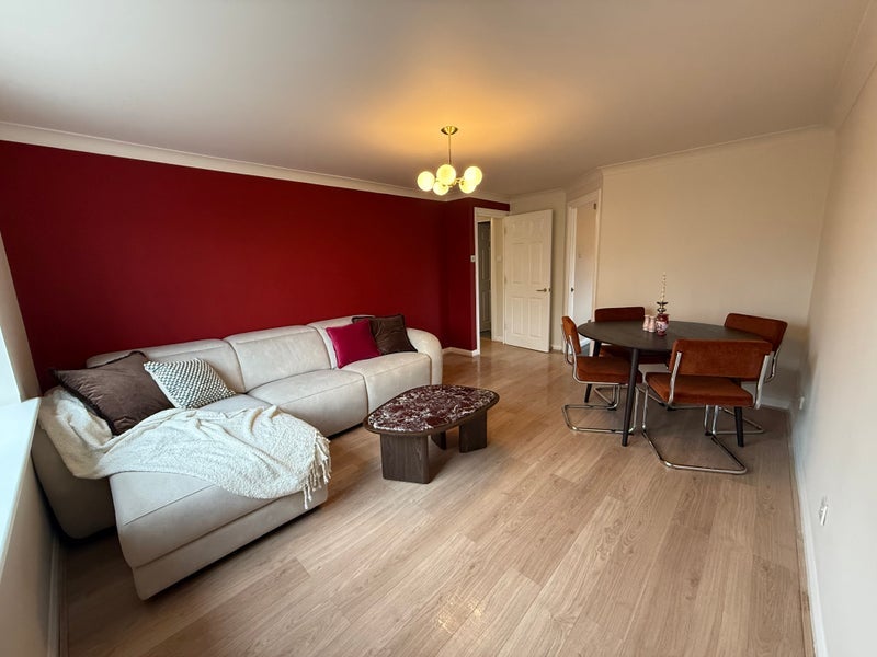 Room Sydenham Avenue in Greater London
