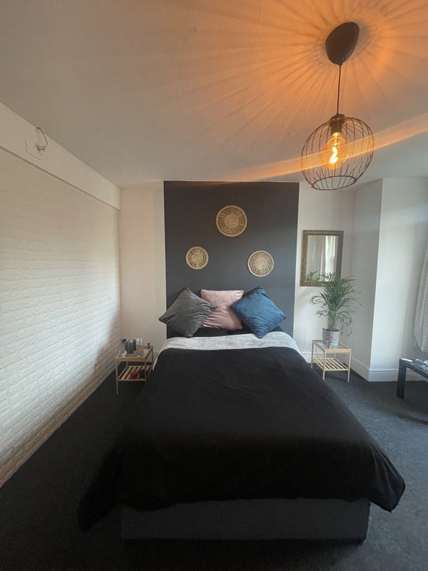 Room Green Lanes in Greater London