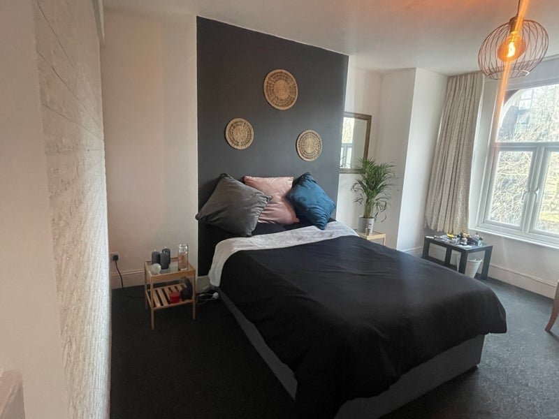Room Green Lanes in Greater London