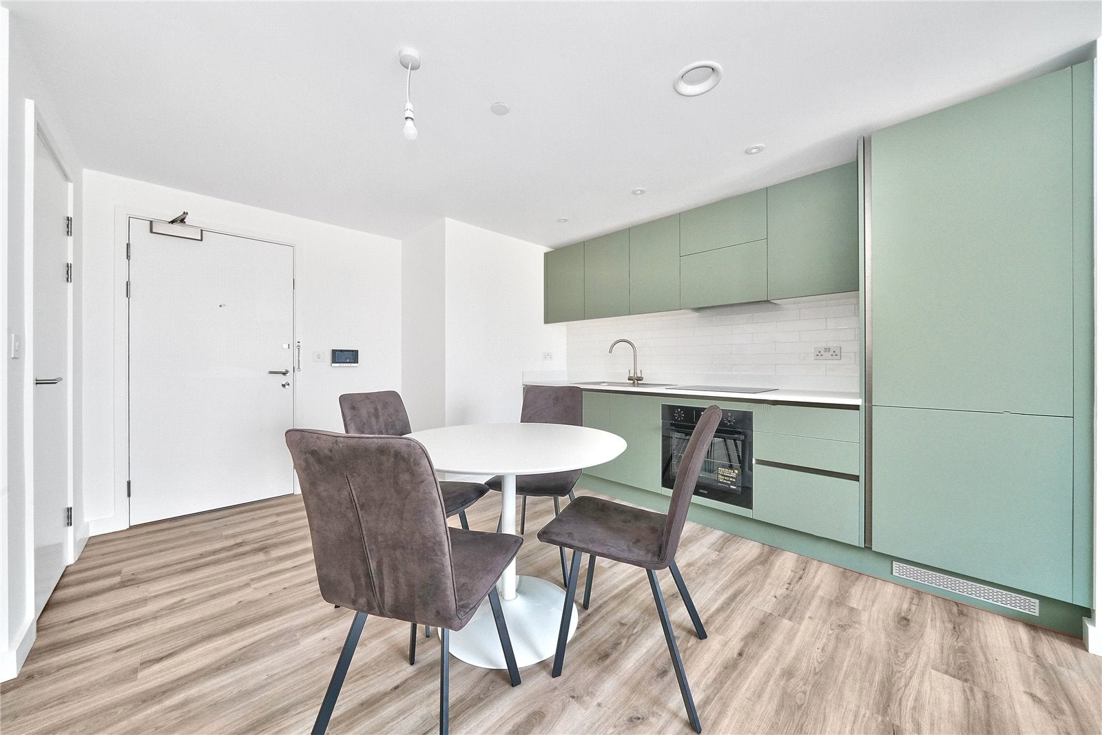 Flat Kimpton Road in Luton