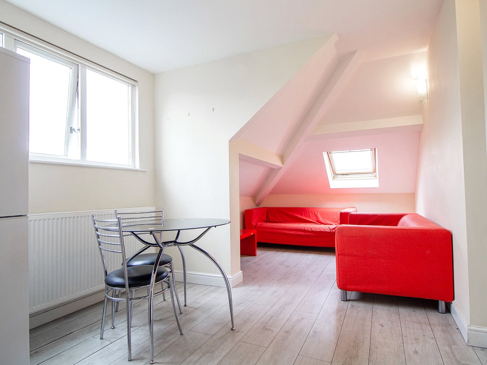 Flat Clarendon Road in Leeds