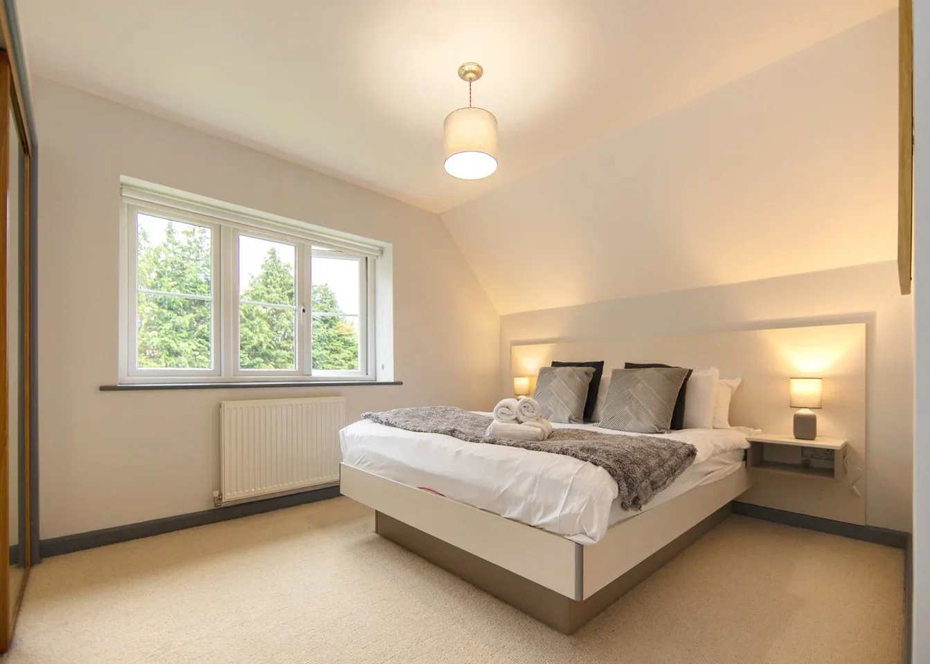 Flat Bassett Avenue in Southampton