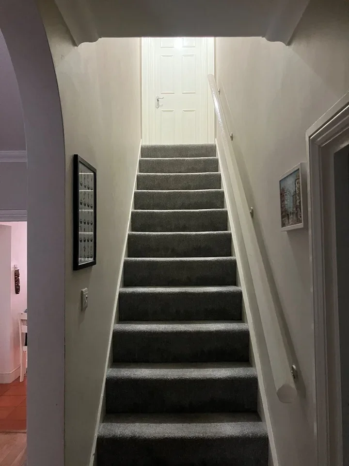 Room Leavesden Road in Watford