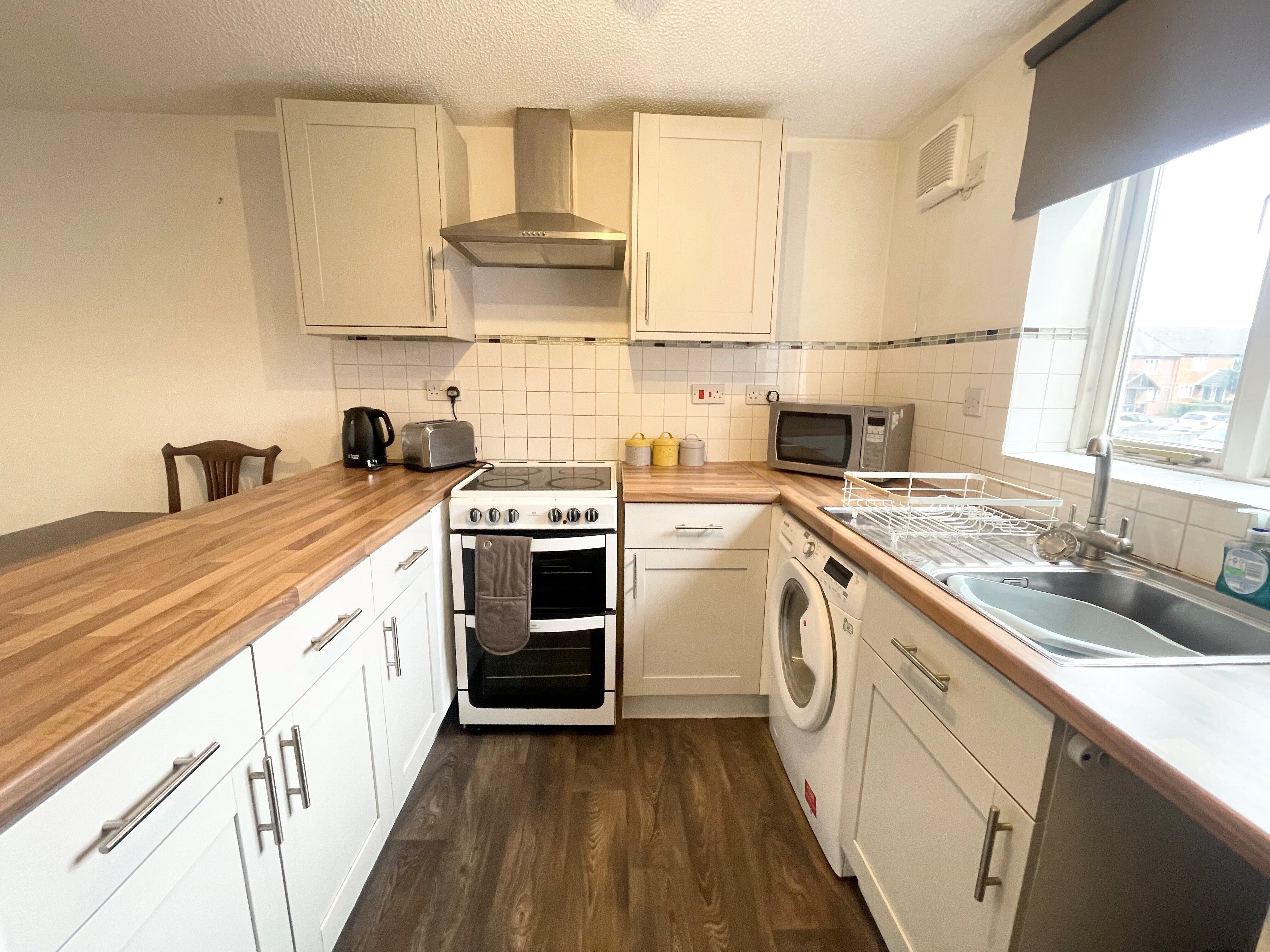Flat Gundry Close in Royal Leamington Spa