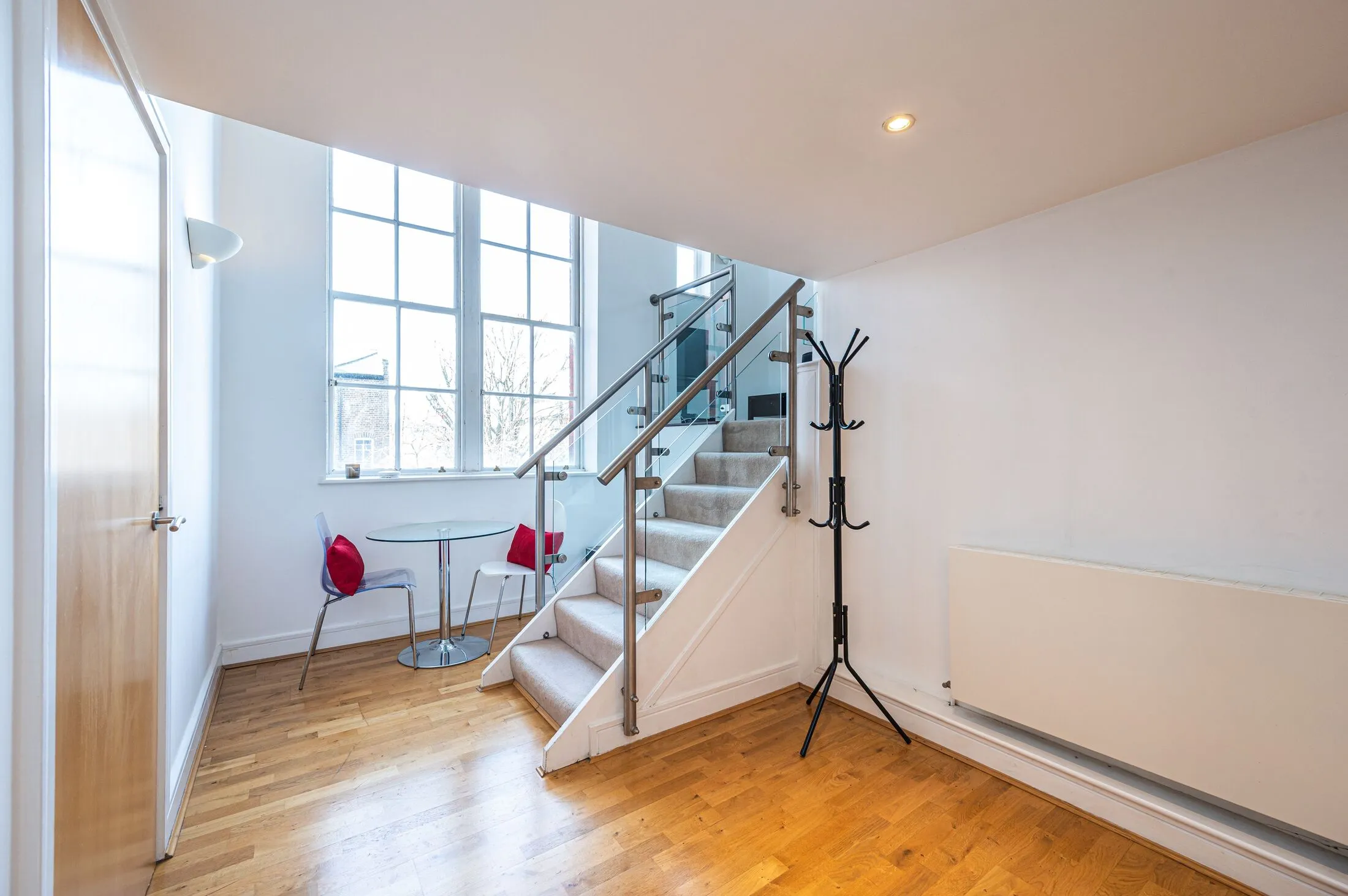Flat Cloudesley Road in Greater London