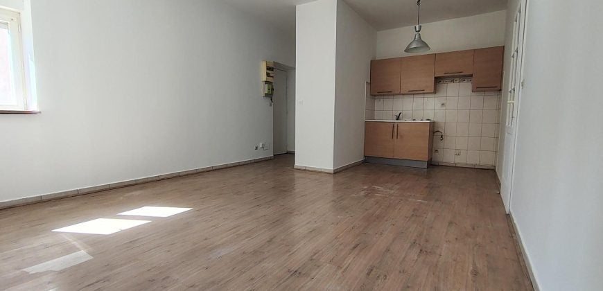 Flat Rue Honoré Pététin in Givors