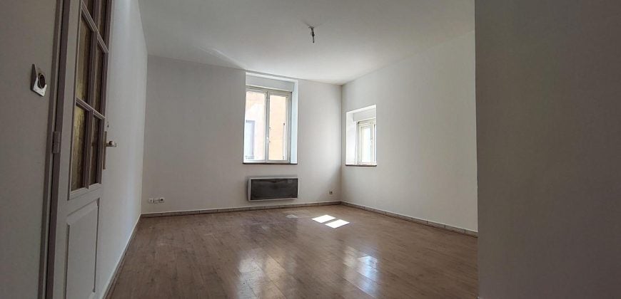 Flat Rue Honoré Pététin in Givors