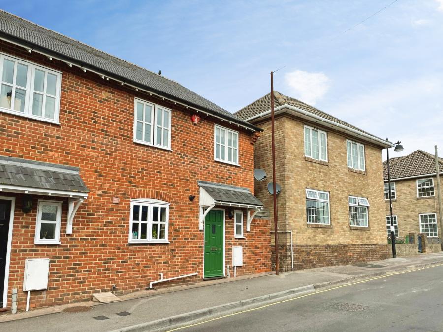 House Provost Street in New Forest
