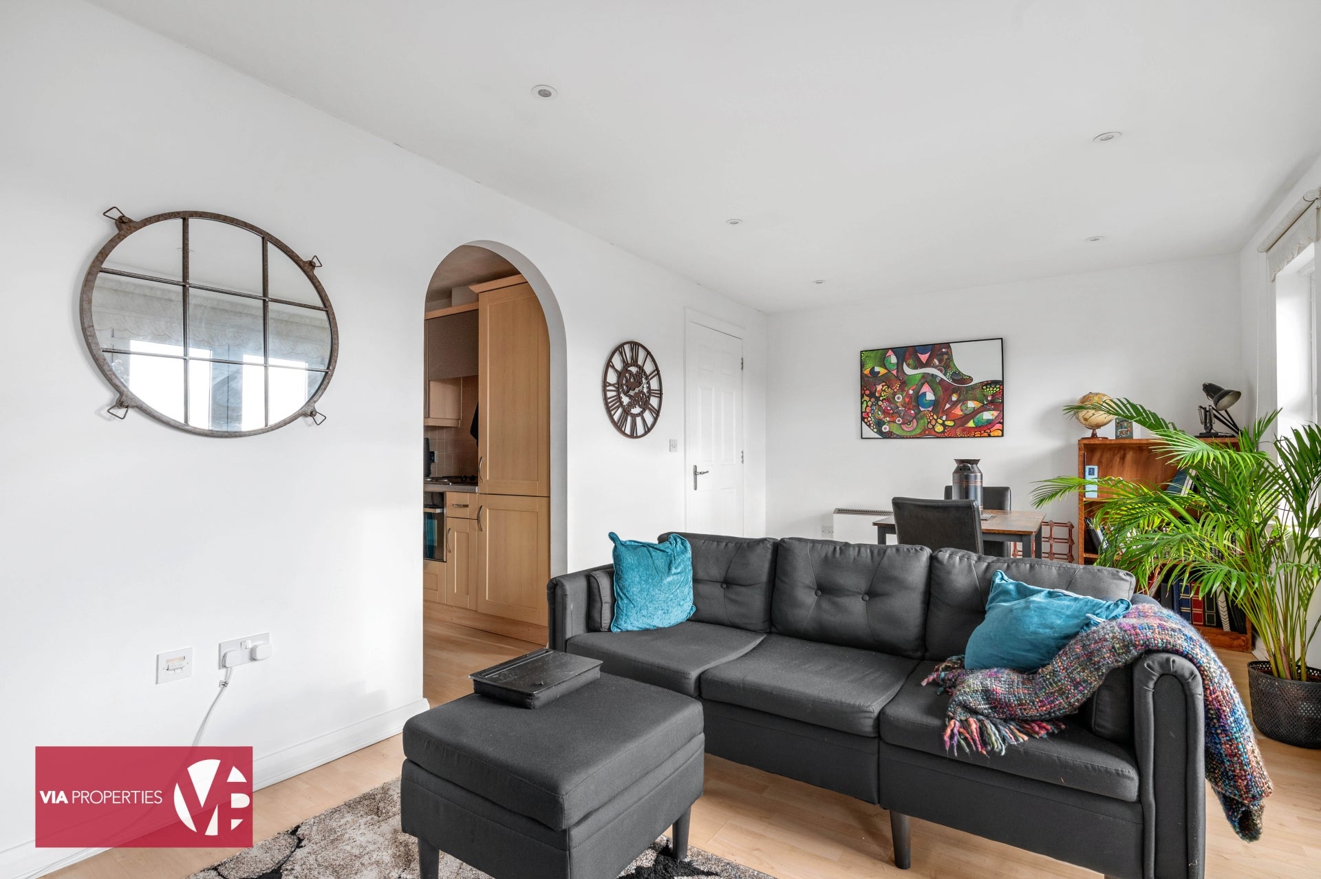 Flat Elpin Court in Hoddesdon