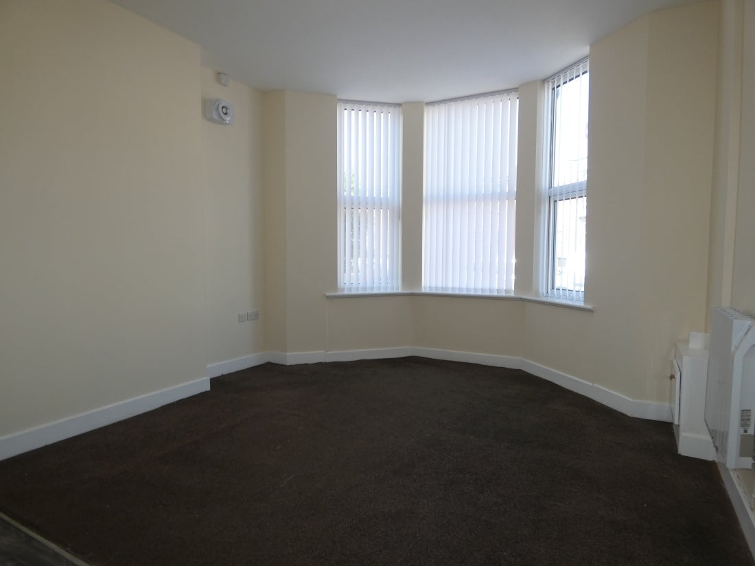 Flat Empress Drive in Blackpool