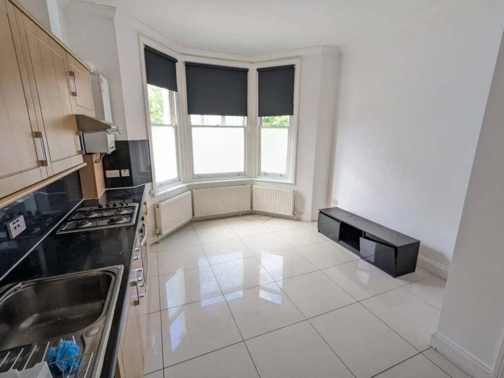 Flat Bethnal Green Road in Greater London