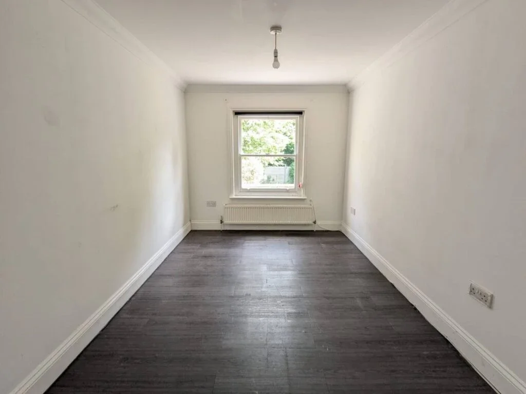 Flat Bethnal Green Road in Greater London