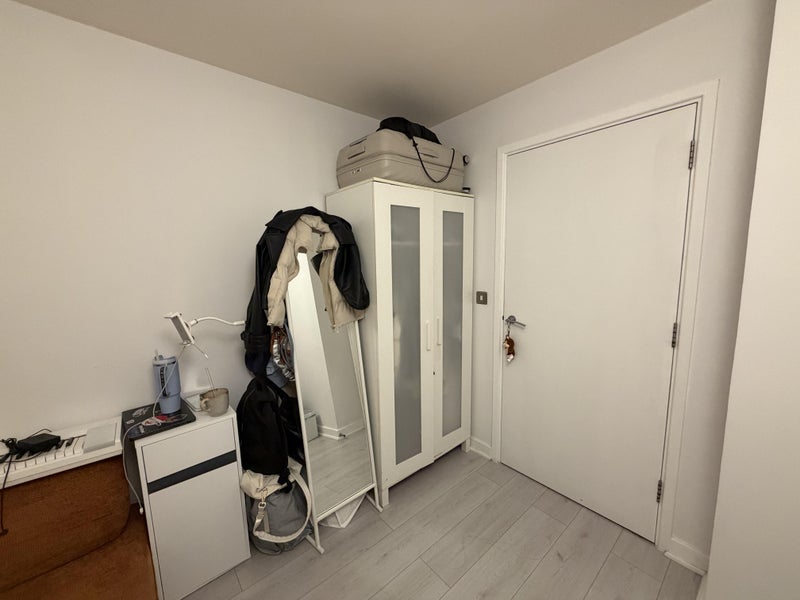 Room Hamlets Way in Greater London