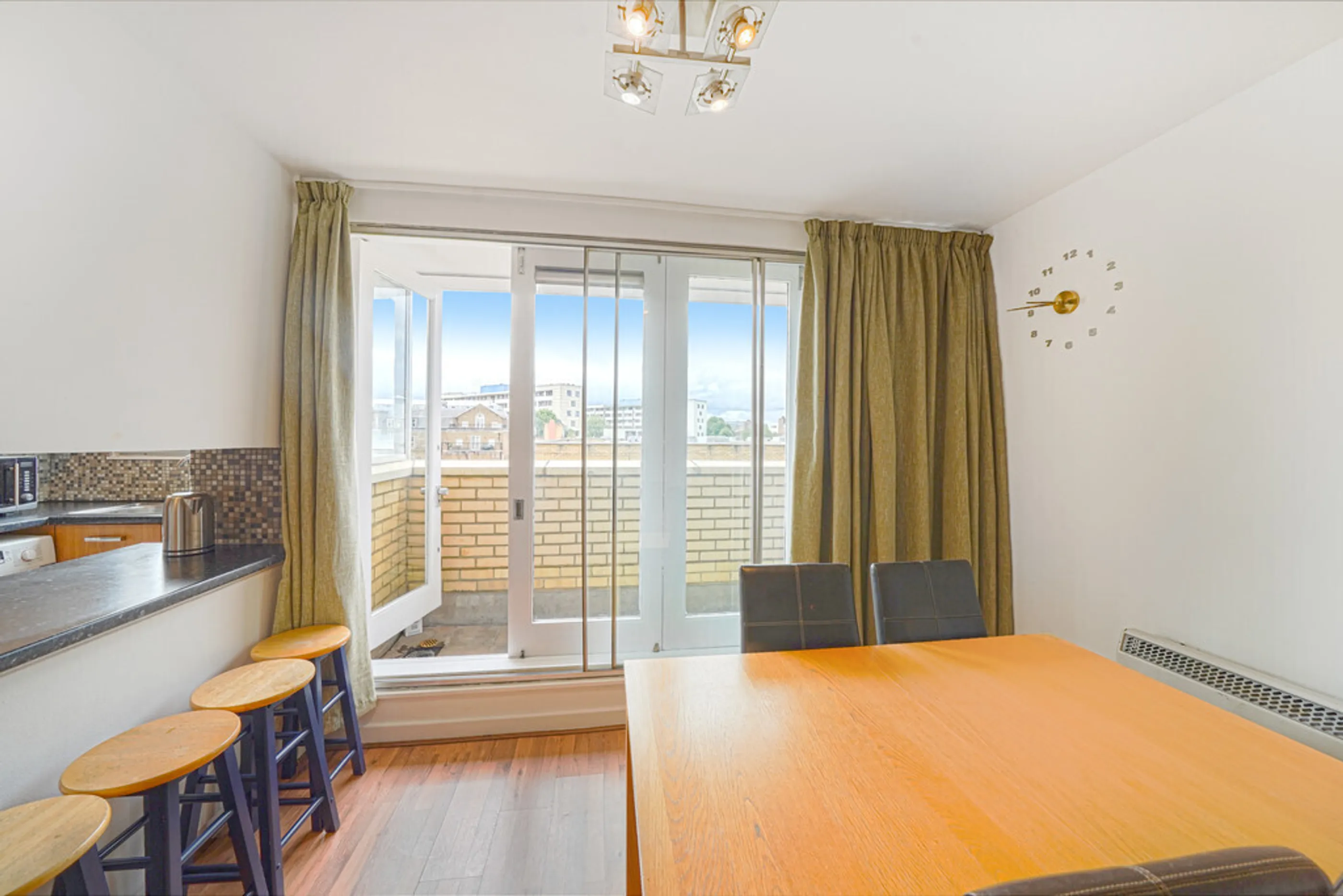 Flat Porchester Road in City of Westminster