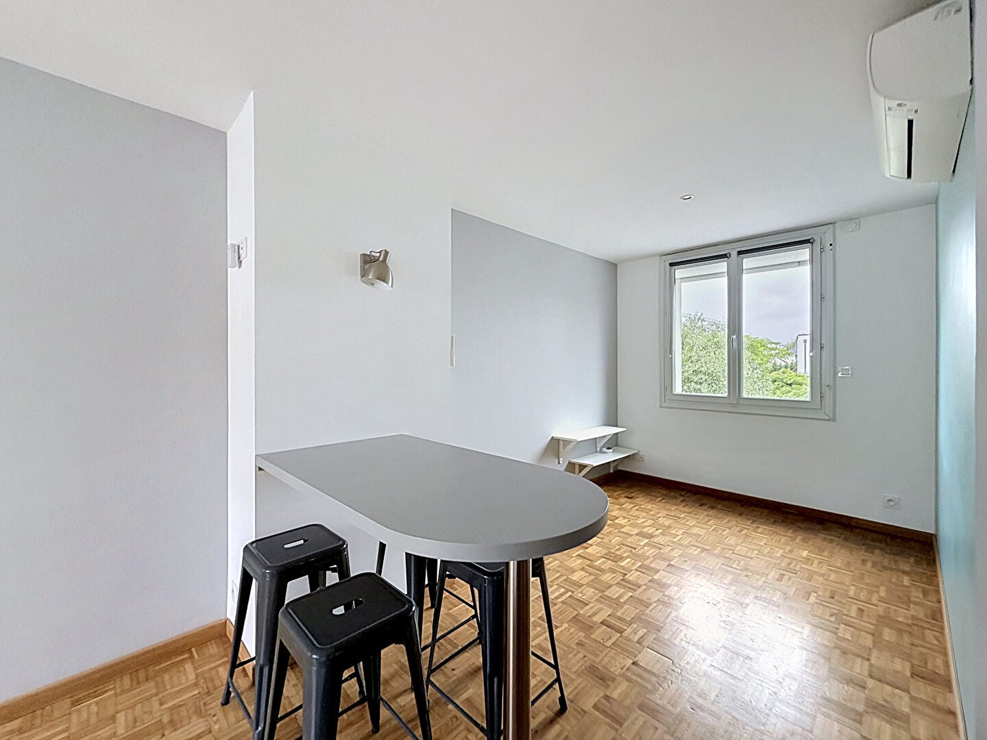 Appartement Place des Droits de l'Homme et du Citoyen à Saint-Barthélemy-d'Anjou