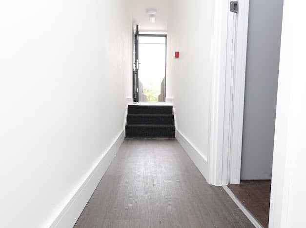 Flat Bearwood Road in Sandwell