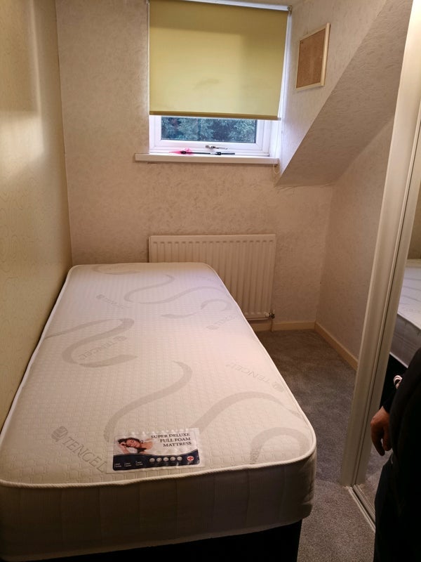 Room Hadley Street in Sandwell