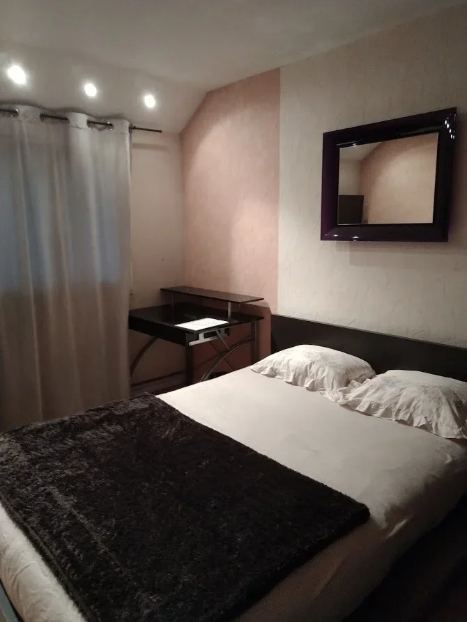 Room Rue Hector Berlioz in Combs-la-Ville