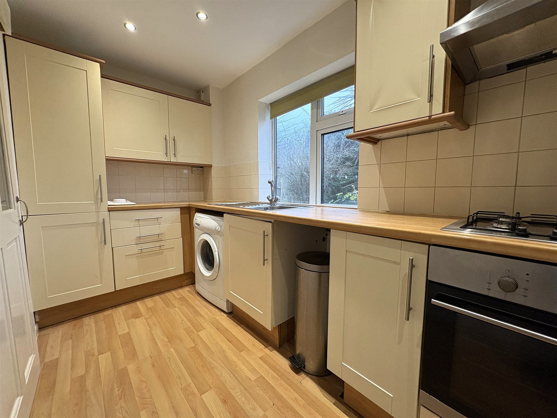 Flat Middlemarch Road in Coventry